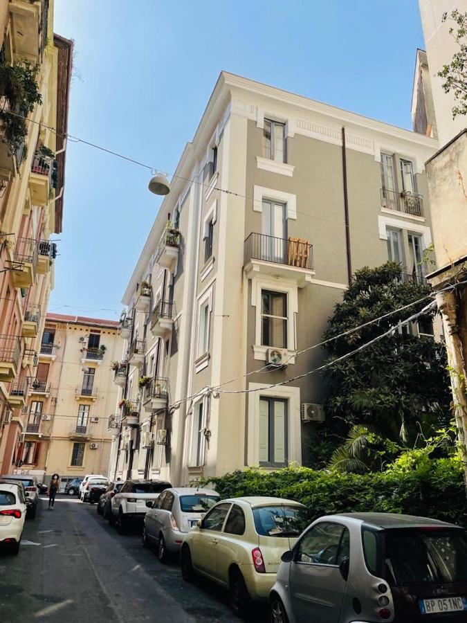 Montello Guest House & Apartment カターニア エクステリア 写真