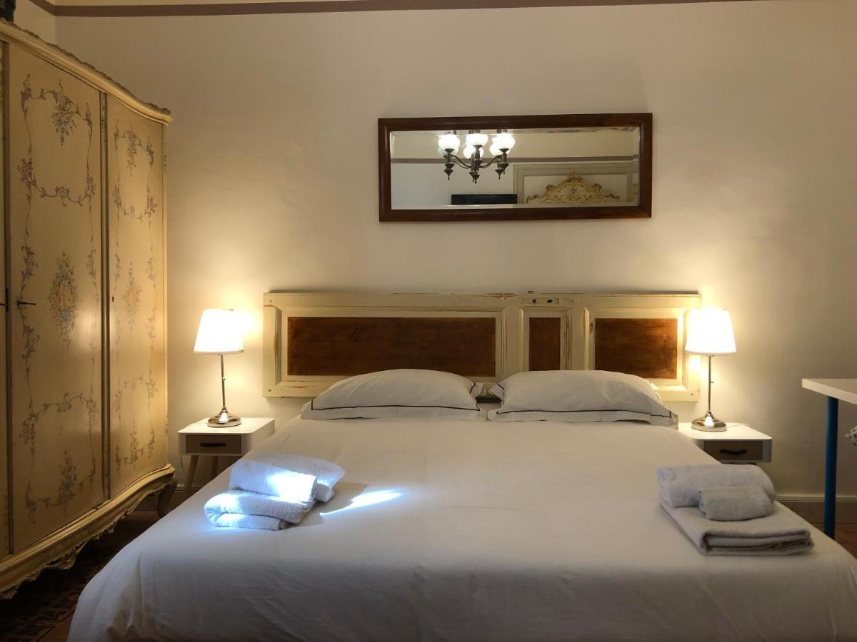 Montello Guest House & Apartment カターニア エクステリア 写真
